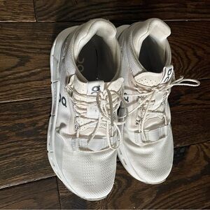 On Women's White Athletic Shoes